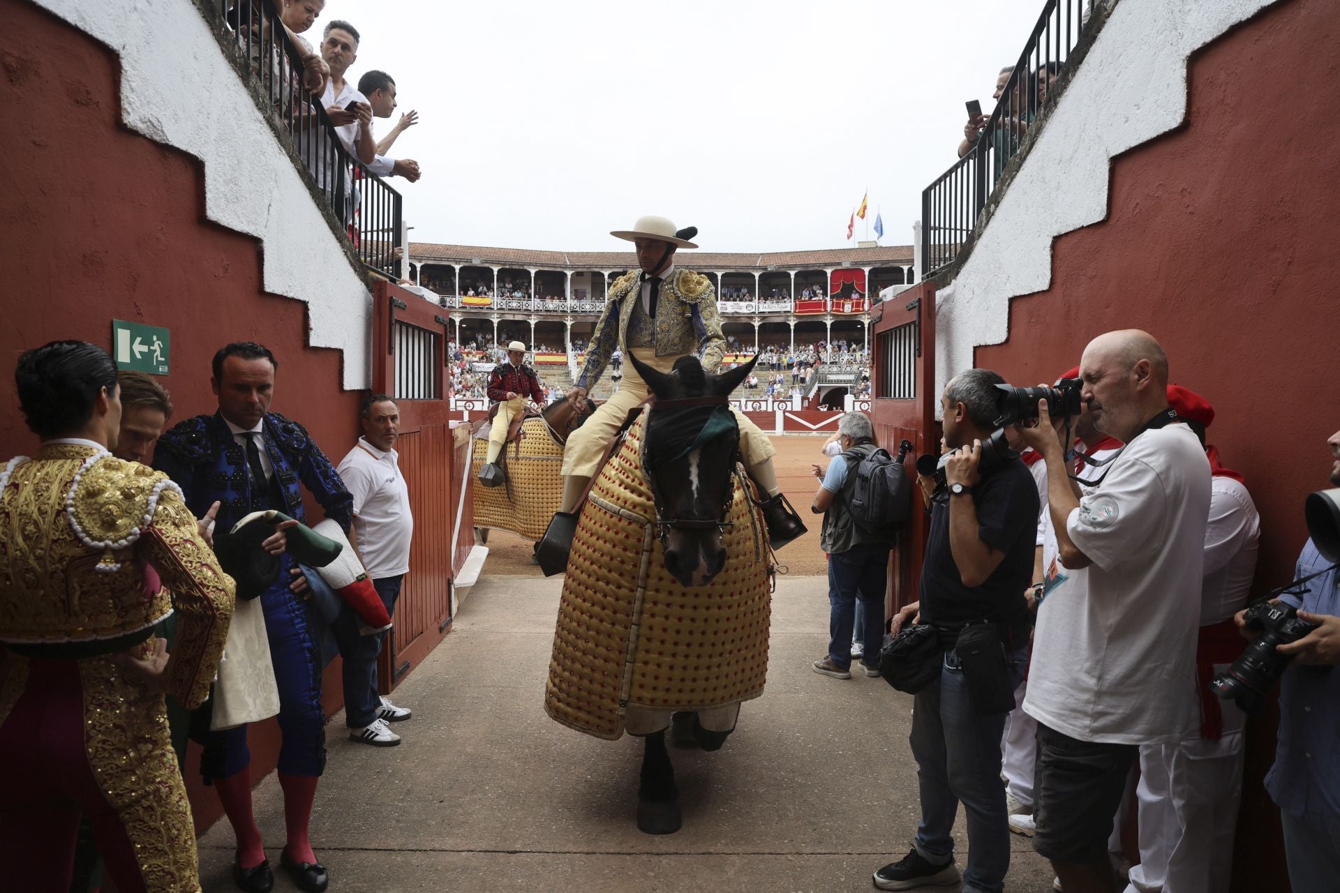 Último día de Feria taurina en Gijón: Manzanares y Talavante triunfan en El Bibio