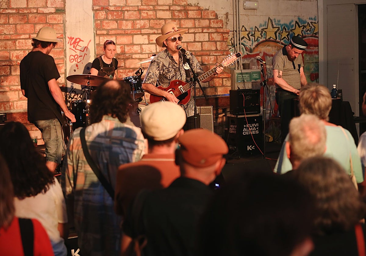 Un instante del concierto de Guiller Momonje.