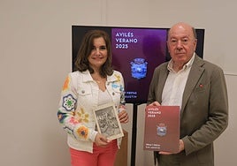 Yolanda Alonso, con la revista de 1925, y Benjamín Lebrato con la de este año.