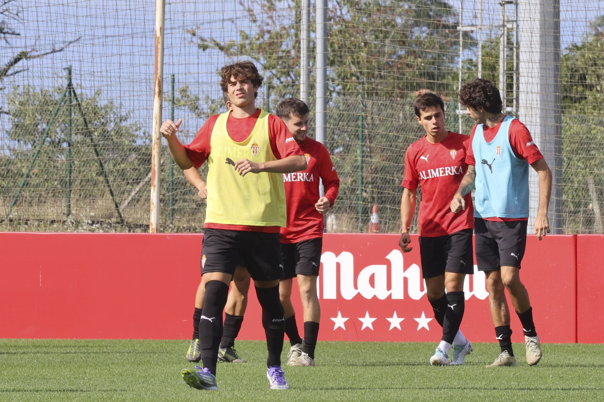 El entrenamiento del Sporting de Gijón del 20 de agosto en imágenes