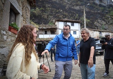 Asturias suma ya 5.300 hectáreas quemadas y se mantienen tres incendios activos