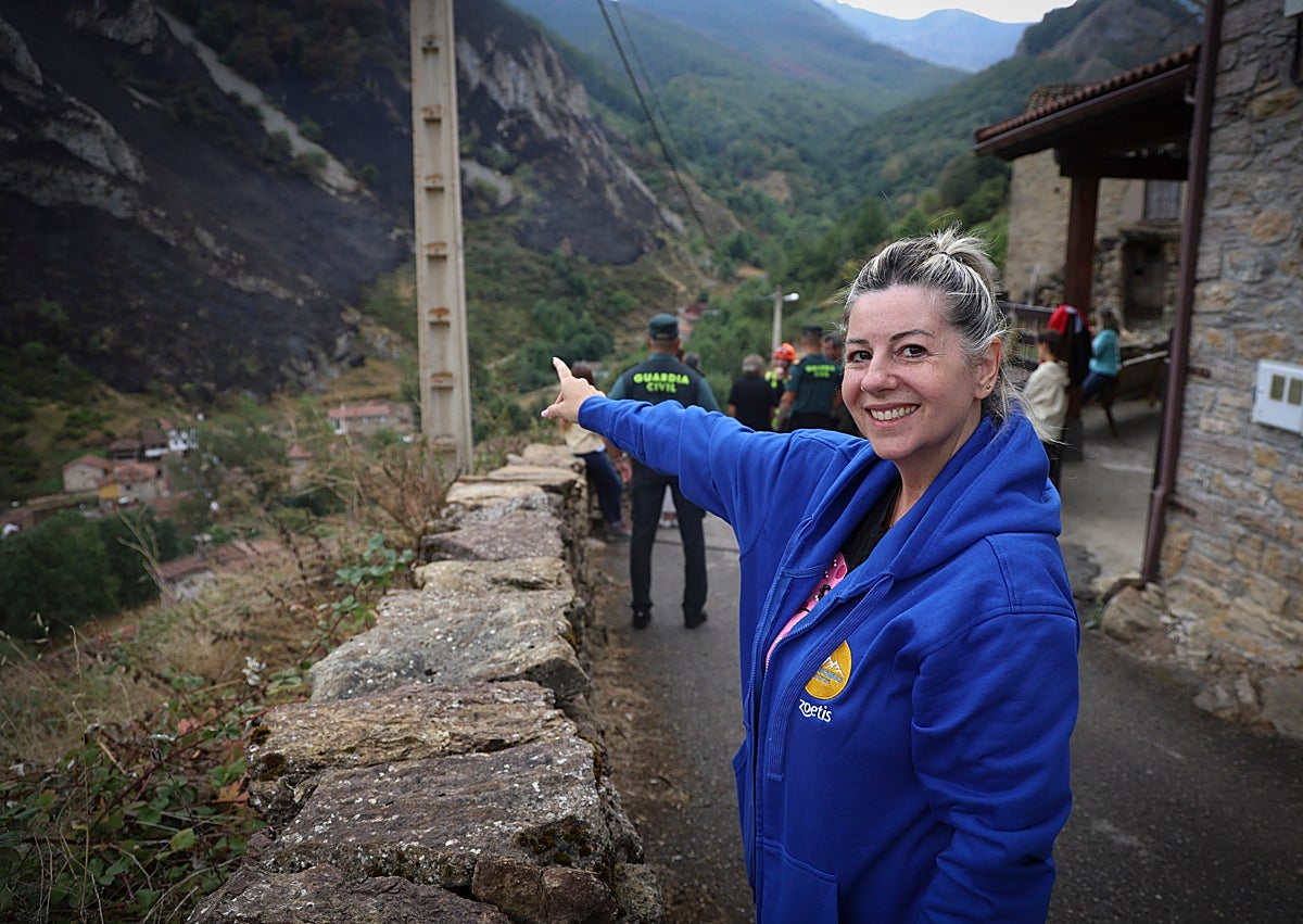 Imagen secundaria 1 - Ana Giménez y Lorena Sanz, en Perlunes. 