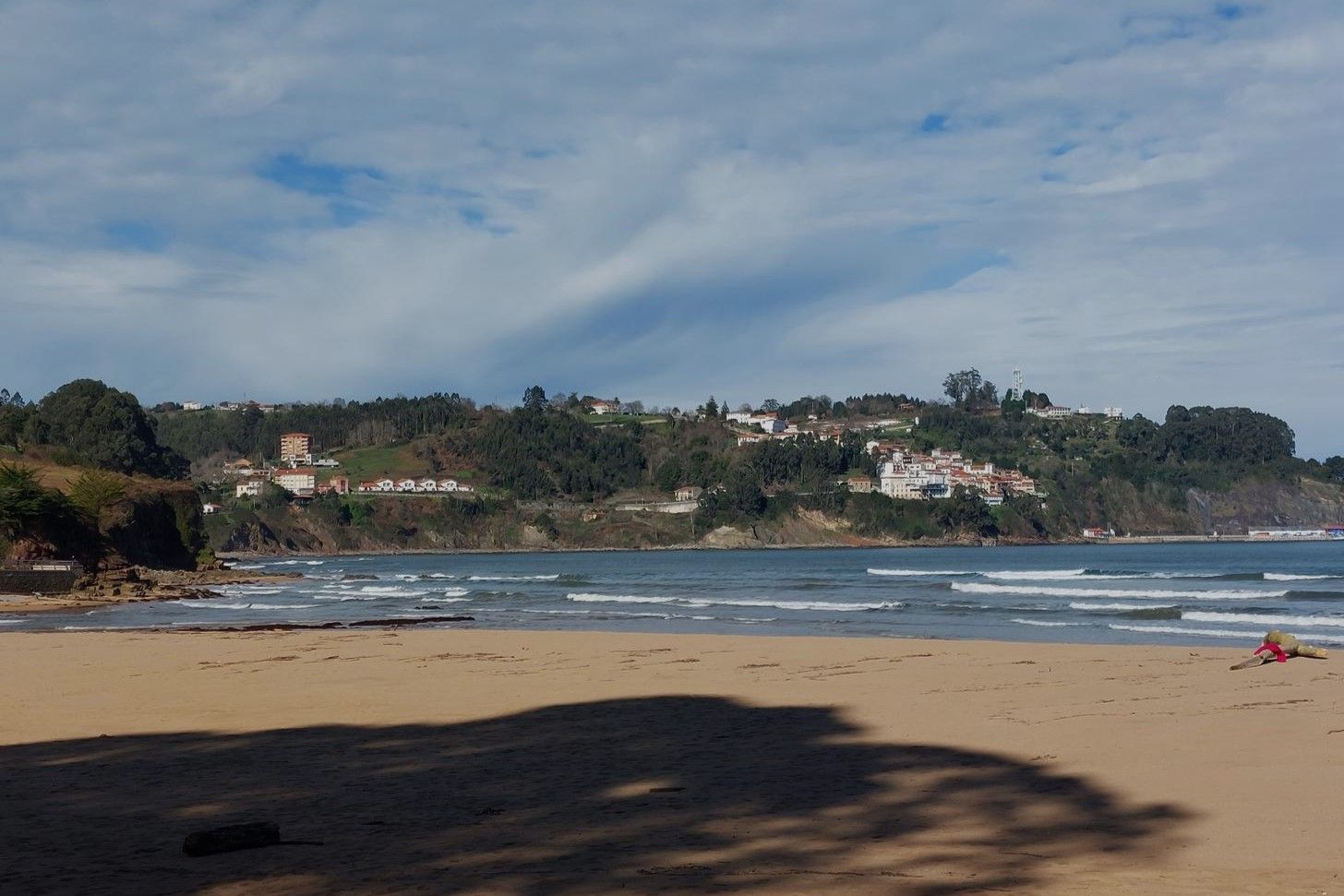 Playa de la Griega, arenal ideal para un descanso playero.