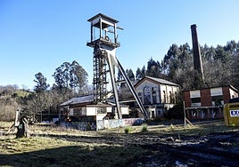Antiguas instalaciones mineras de Solvay, en la parroquia sierense de Lieres.