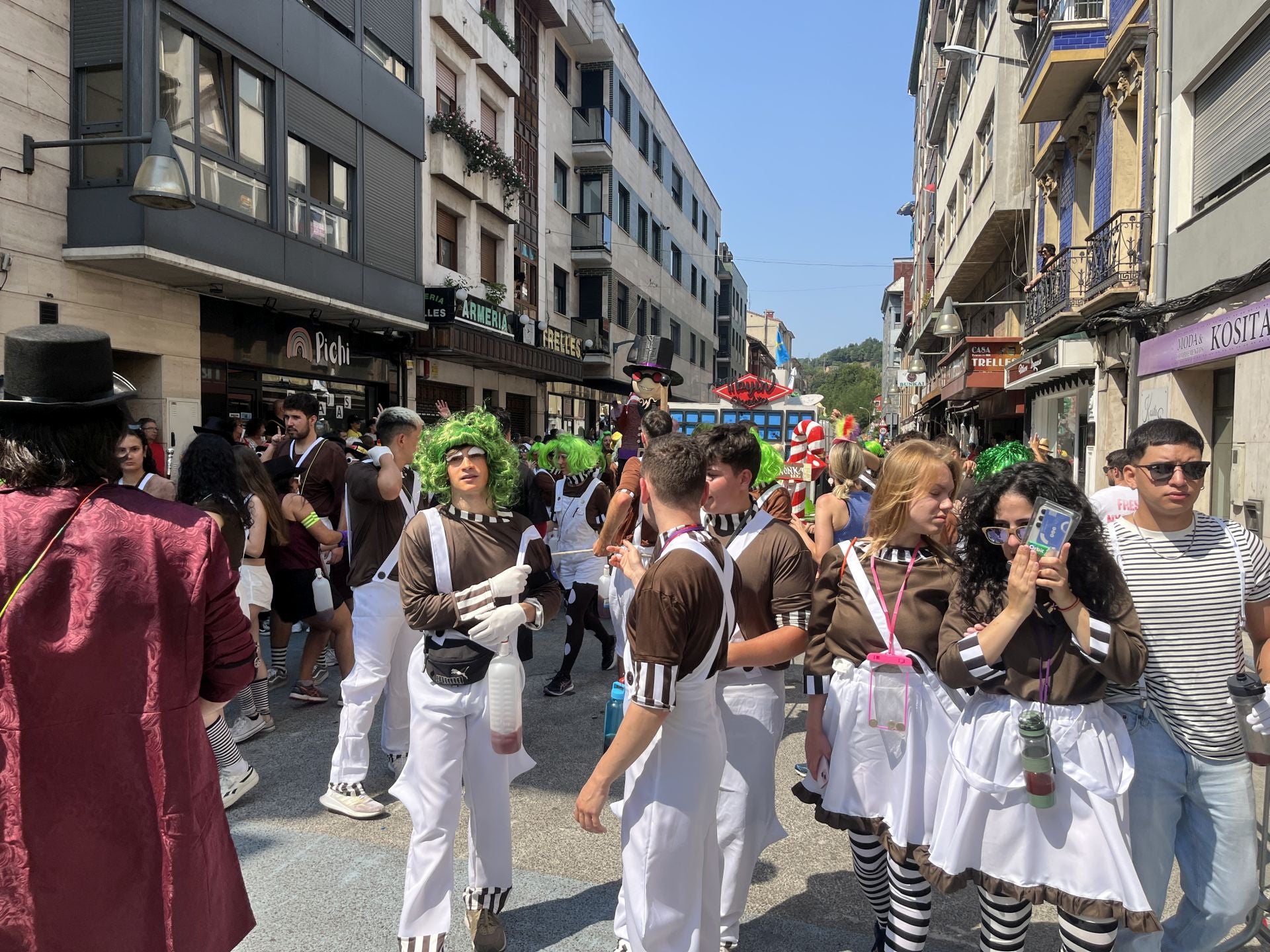 ¿Estuviste en el Descenso Folklórico del Nalón? ¡Búscate!