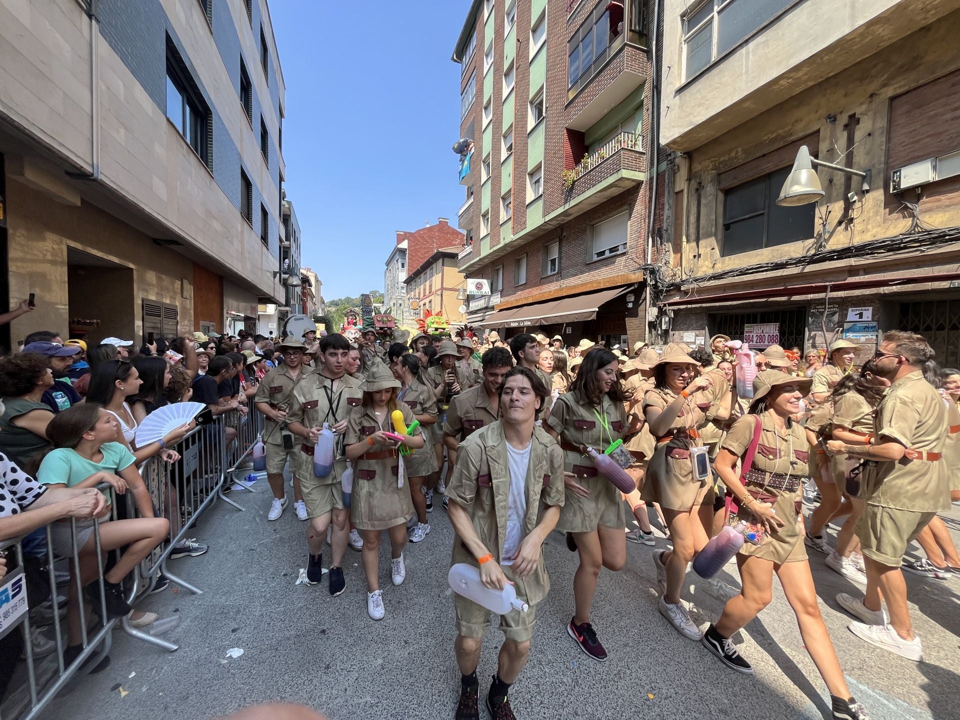 ¿Estuviste en el Descenso Folklórico del Nalón? ¡Búscate!