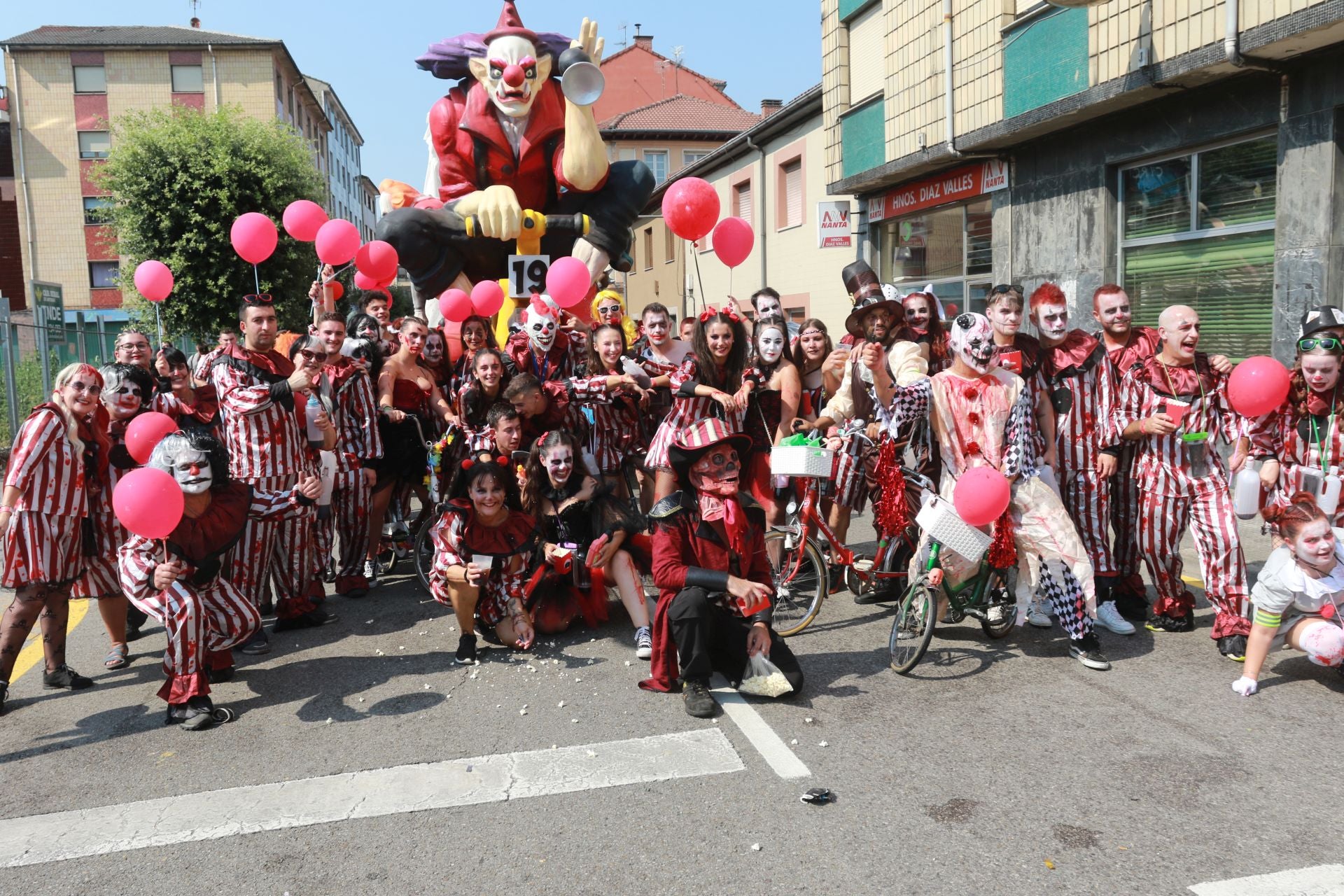 ¿Estuviste en el Descenso Folklórico del Nalón? ¡Búscate!