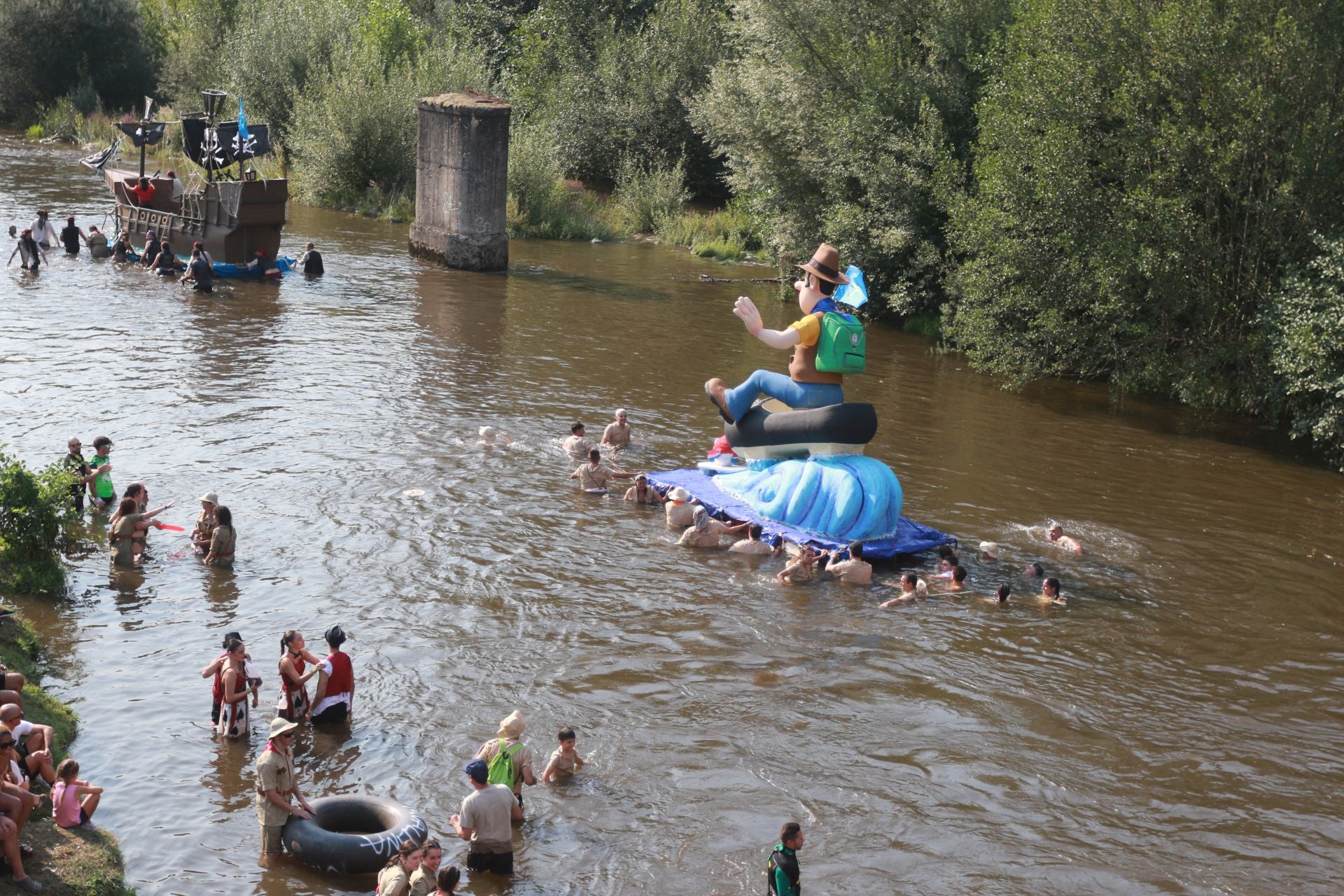 ¿Estuviste en el Descenso Folklórico del Nalón? ¡Búscate!