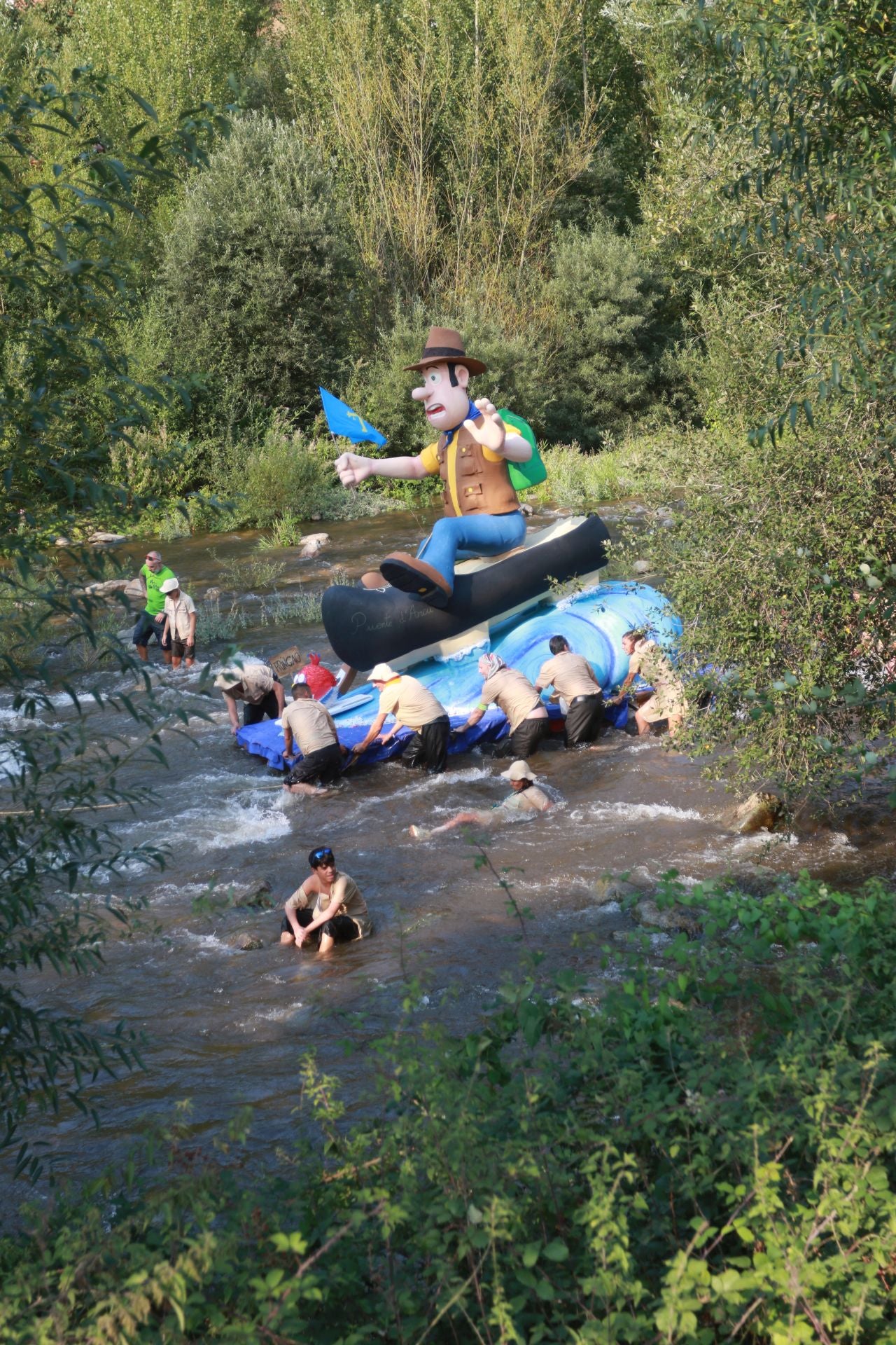 ¿Estuviste en el Descenso Folklórico del Nalón? ¡Búscate!