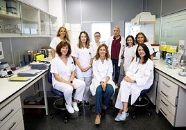 Por la izquierda, en primera fila, Elena Landeras, María Luisa Rodríguez y Paula Renedo; detrás, María Fernández, Laura Alonso, Delfina Puerta, Miguel Arias, Eva Segovia y Natalia Fraga.