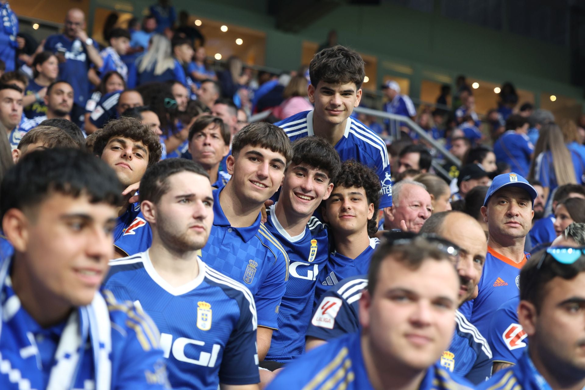 ¿Estuviste en el Real Oviedo - Real Madrid? ¡Búscate!