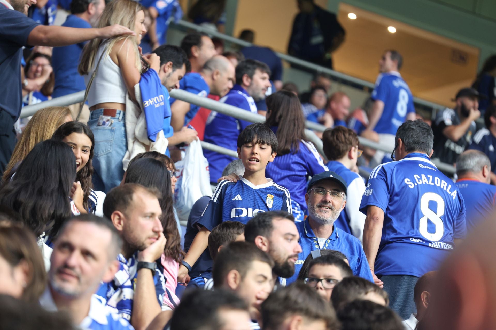 ¿Estuviste en el Real Oviedo - Real Madrid? ¡Búscate!