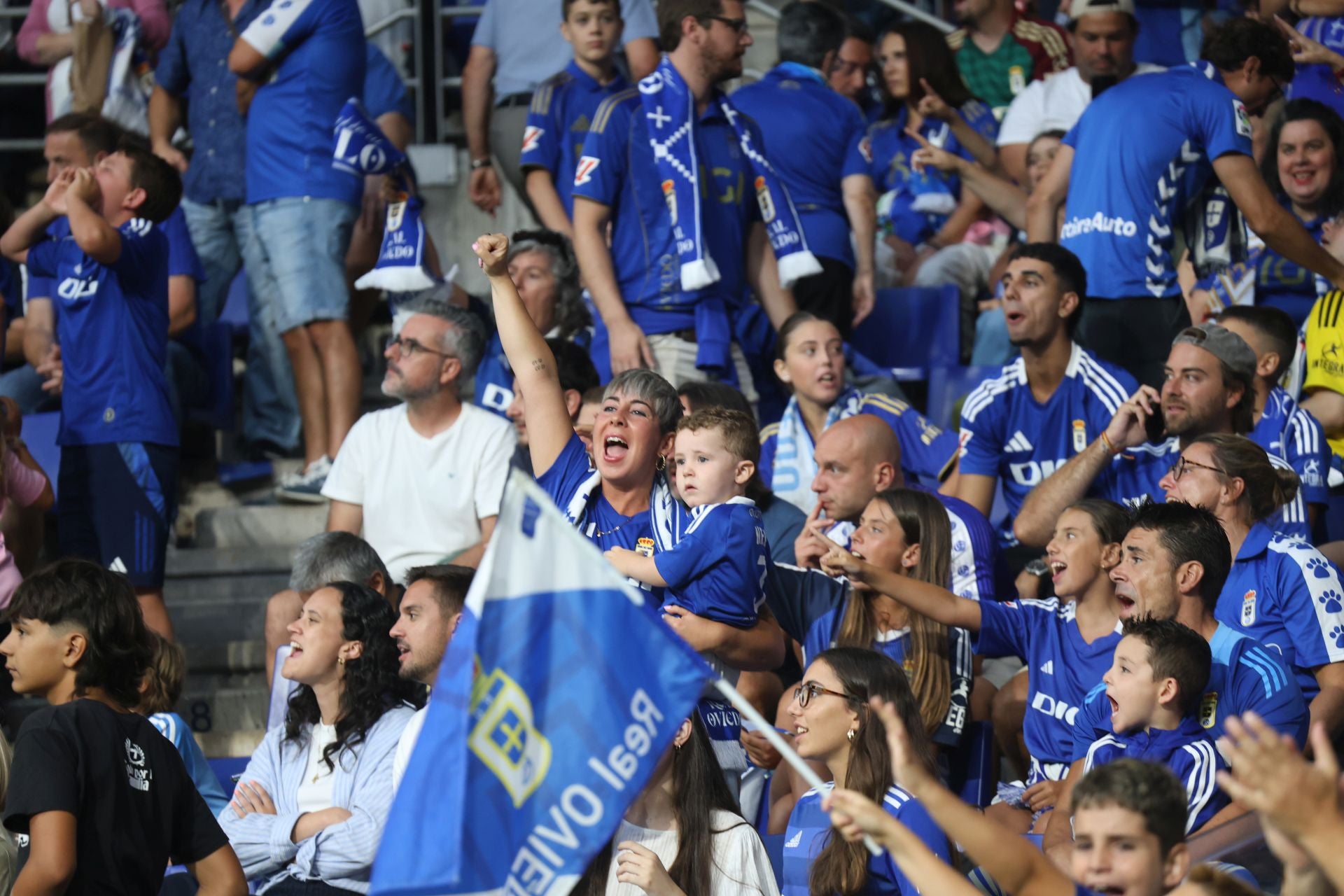 ¿Estuviste en el Real Oviedo - Real Madrid? ¡Búscate!