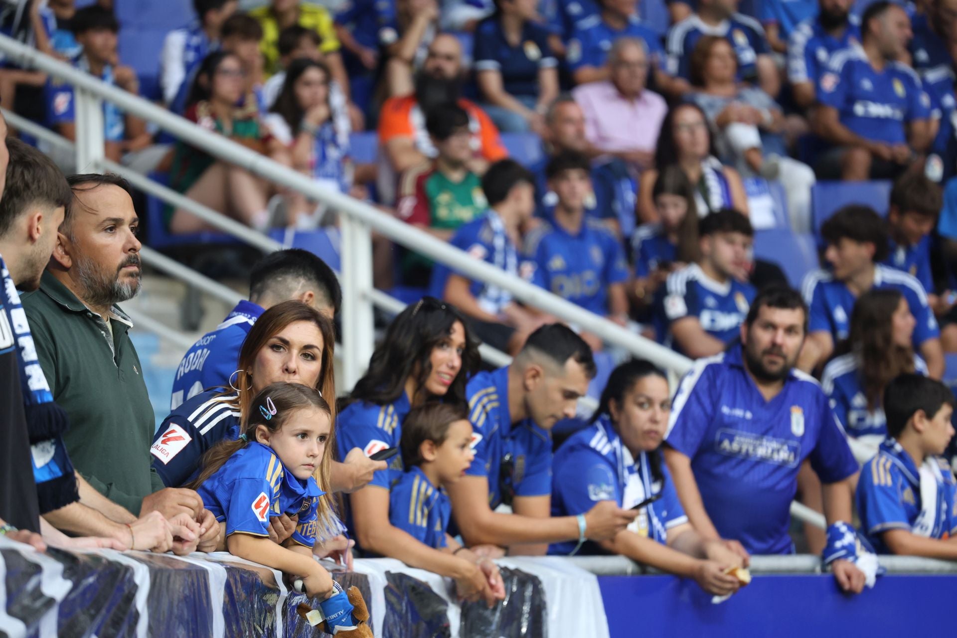 ¿Estuviste en el Real Oviedo - Real Madrid? ¡Búscate!