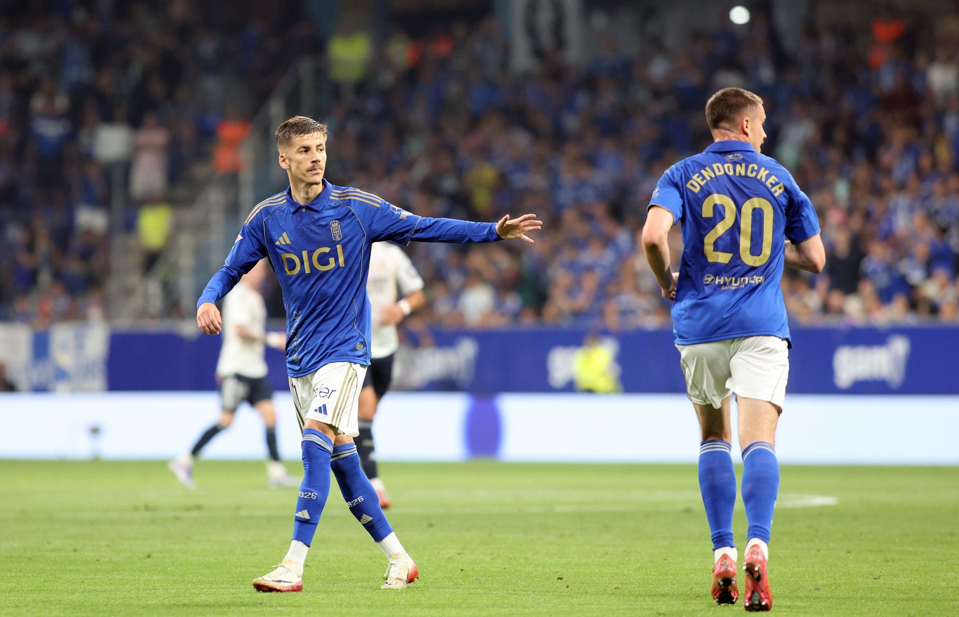 Las mejores jugadas del Real Oviedo - Real Madrid en imágenes