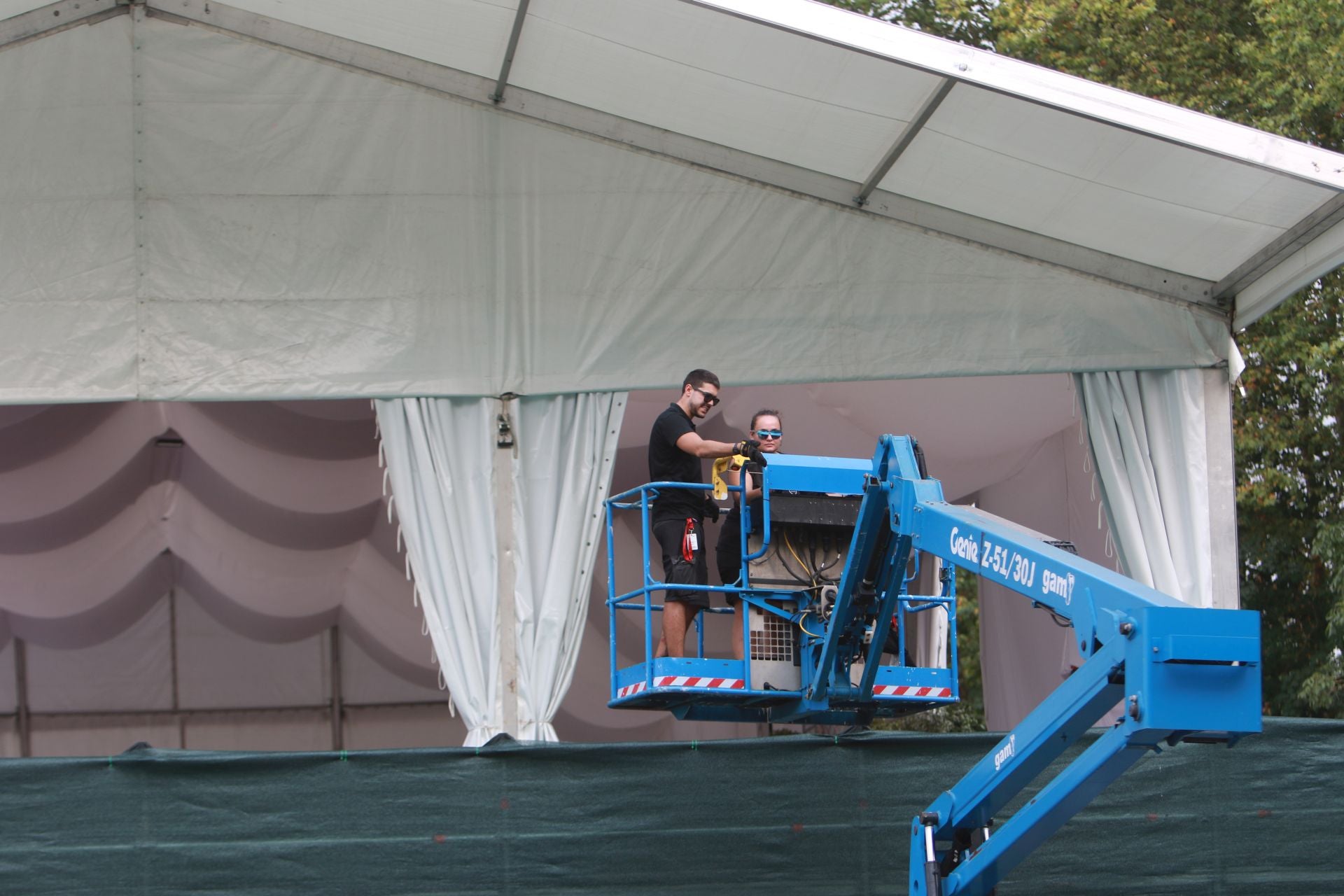 Las Mestas se pone a punto para que arranque su Concurso de Saltos Internacional