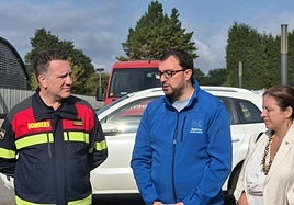 Adrián Barbón y Adriana Lastra hoy, tras la reunión del Cecopi.