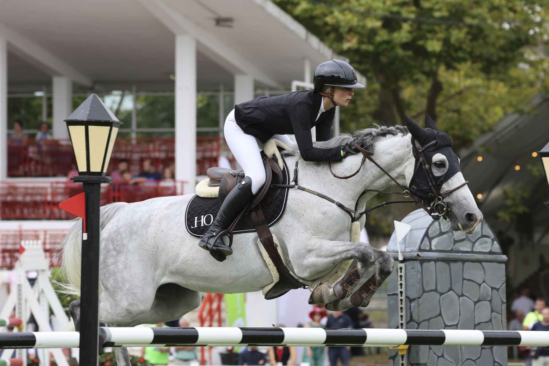 Las fotos que deja el primer día del Hípico en Gijón