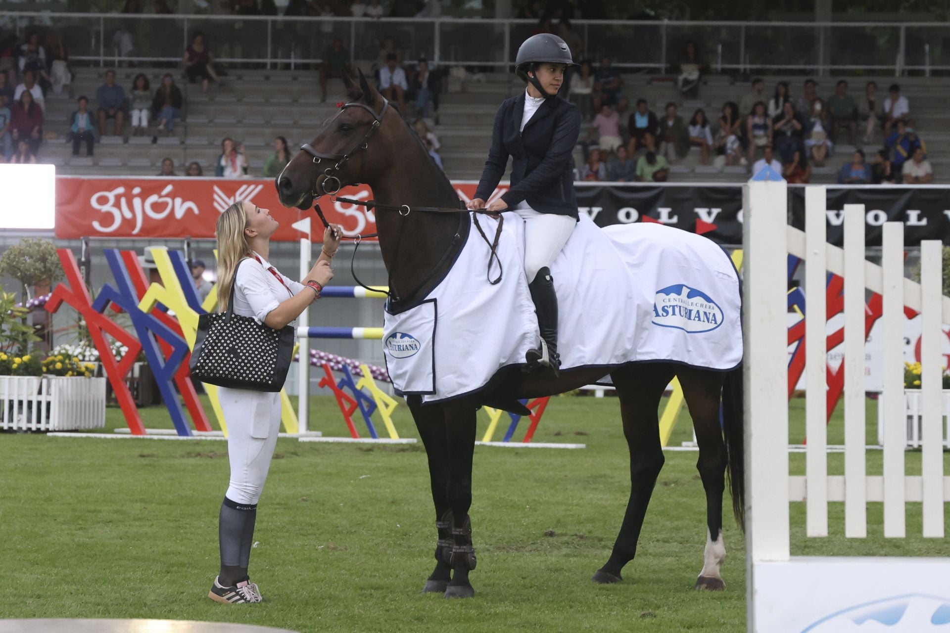 Las fotos que deja el primer día del Hípico en Gijón
