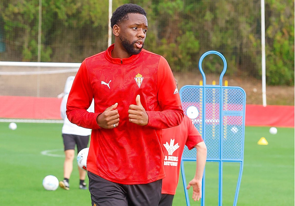 Kembo, en un entrenamiento reciente en Mareo.