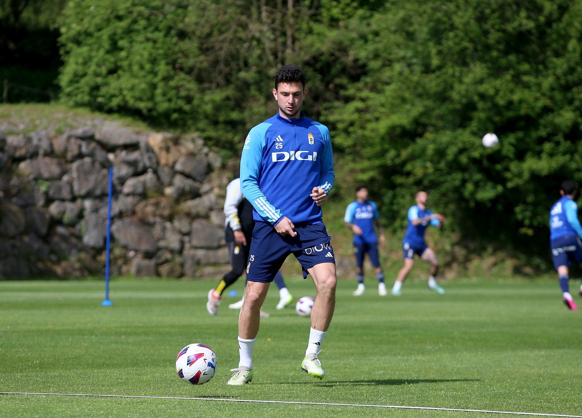 Borja Sánchez, en un entrenamiento del Real Oviedo.