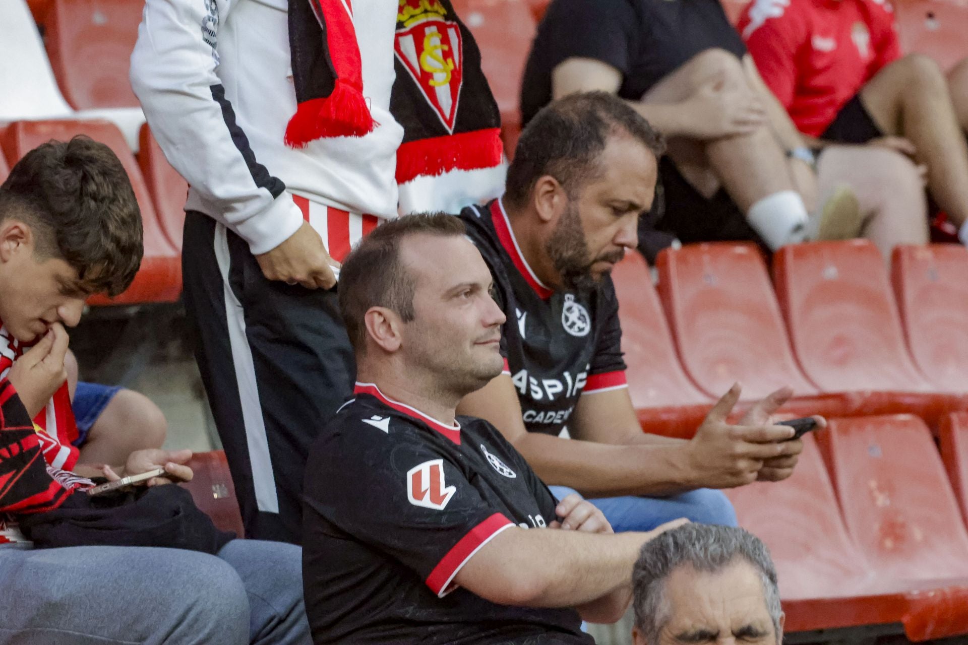 ¿Estuviste en el Sporting de Gijón - Cultural Leonesa? ¡Búscate!