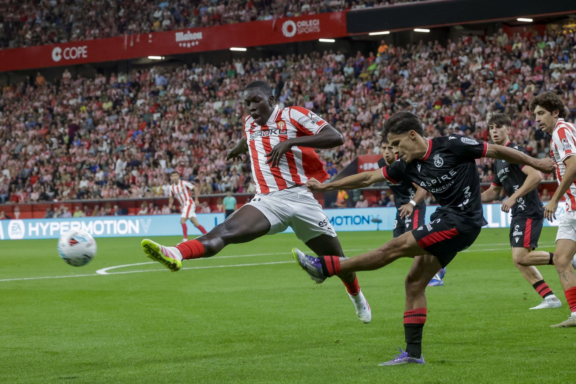 Las mejores jugadas del Sporting - Cultural en imágenes