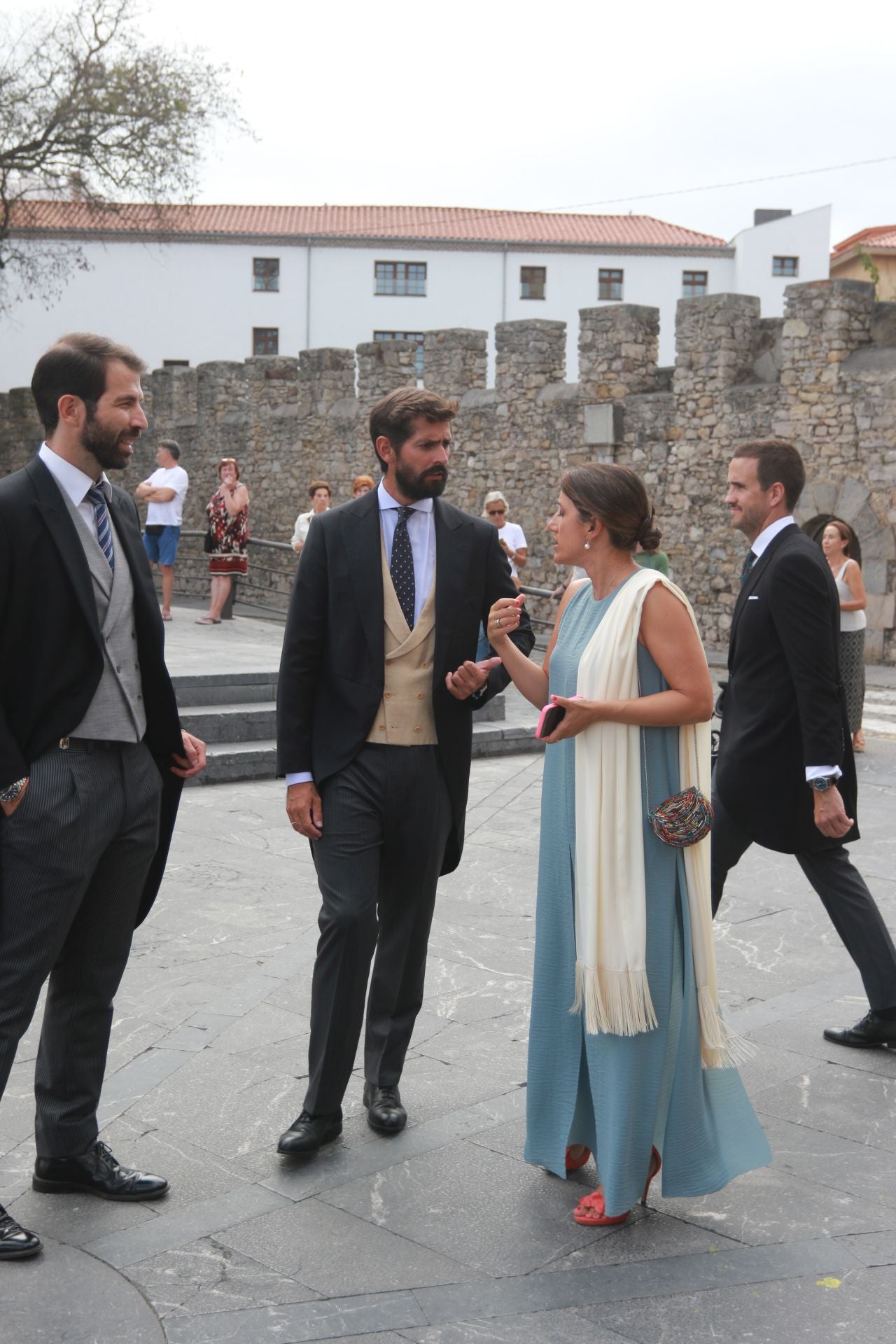 Los invitados a la boda en Gijón de Corín Castro y Javier Barreiro