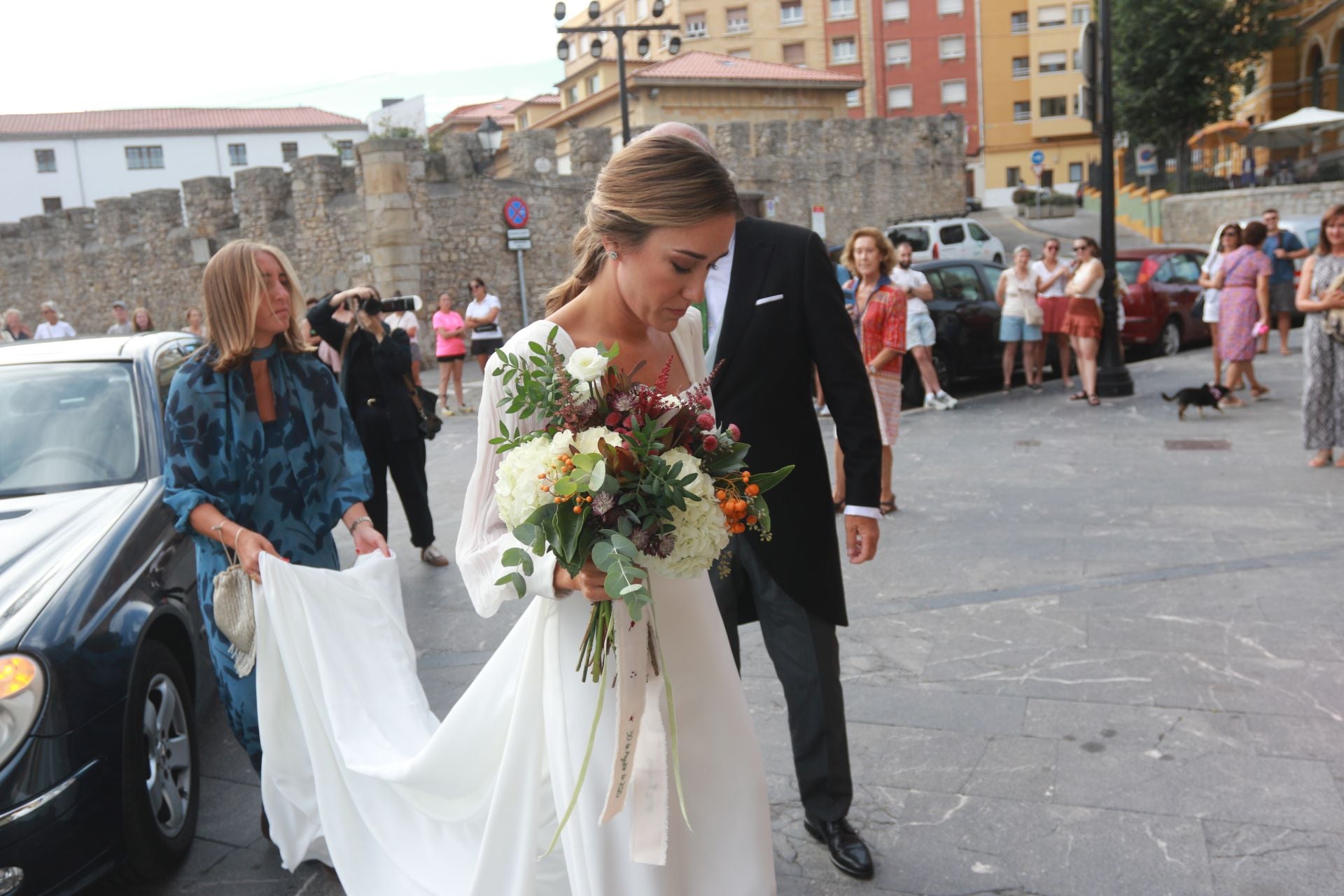 Los invitados a la boda en Gijón de Corín Castro y Javier Barreiro