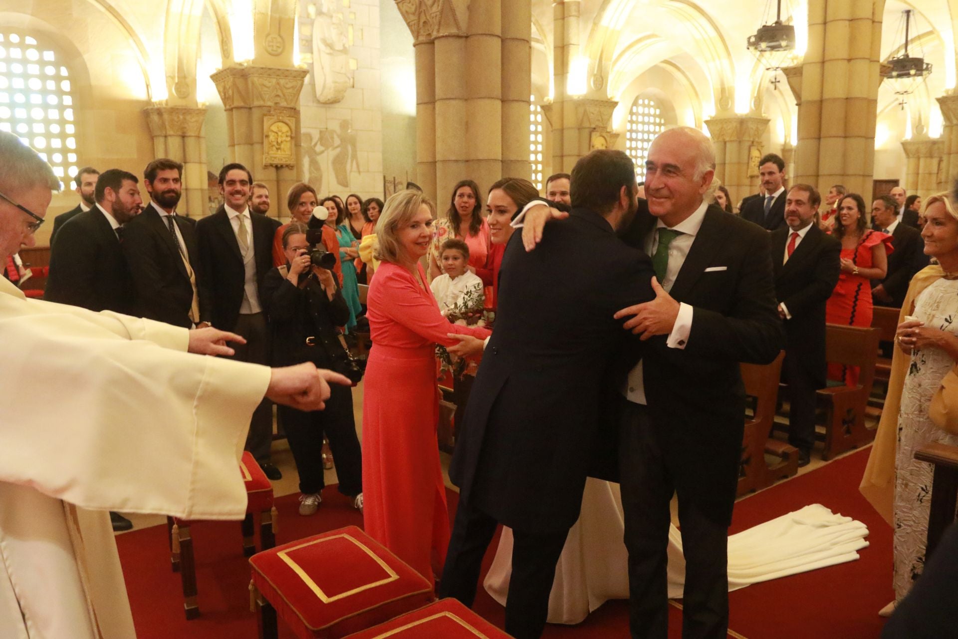Los invitados a la boda en Gijón de Corín Castro y Javier Barreiro