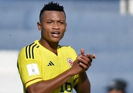 Cortes, en un partido con la Selección colombiana.