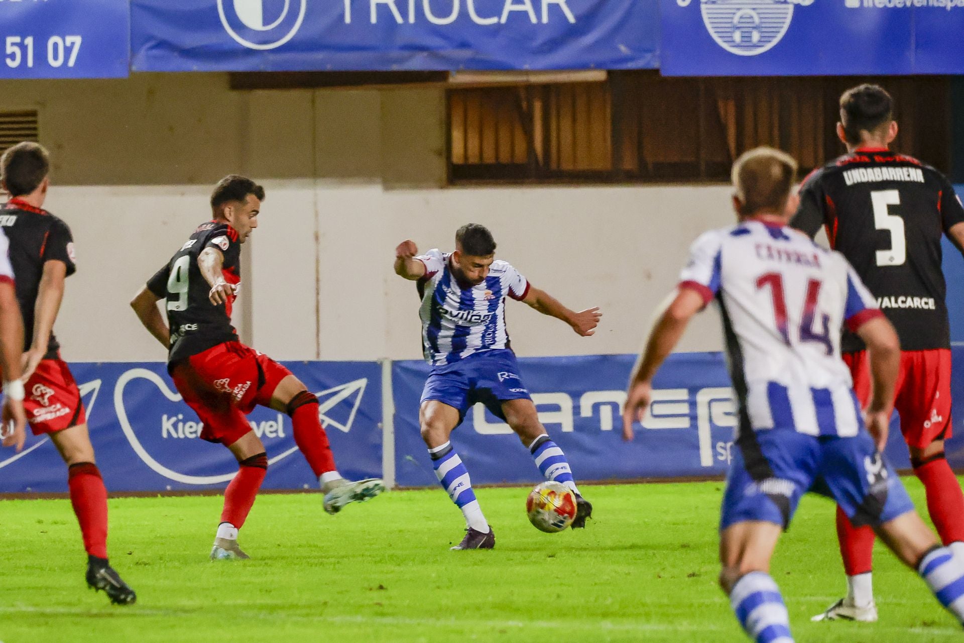Las mejores jugadas del Real Avilés - Ponferradina en imágenes