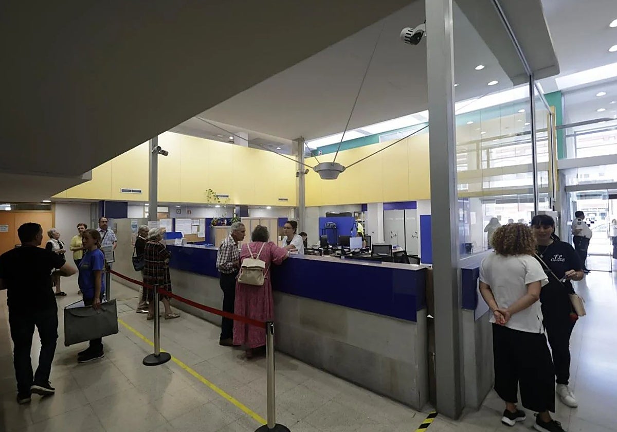 Área de gestión de citas del centro de salud Puerta la Villa de Gijón.