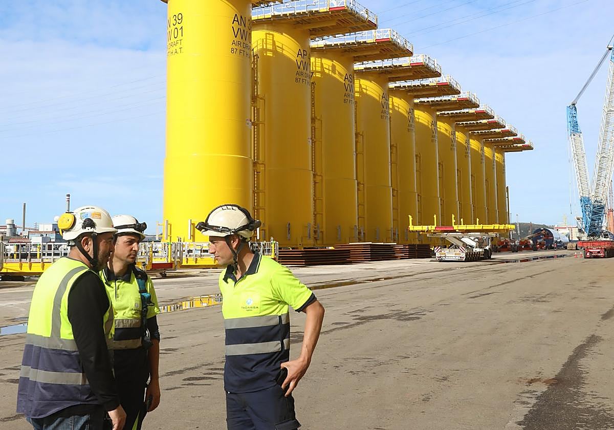 El número de desempleados en la industria en Avilés ha bajado a 348.