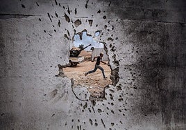 Una de las fotografías de Libia de Manu Babo para la exposición del Barjola.