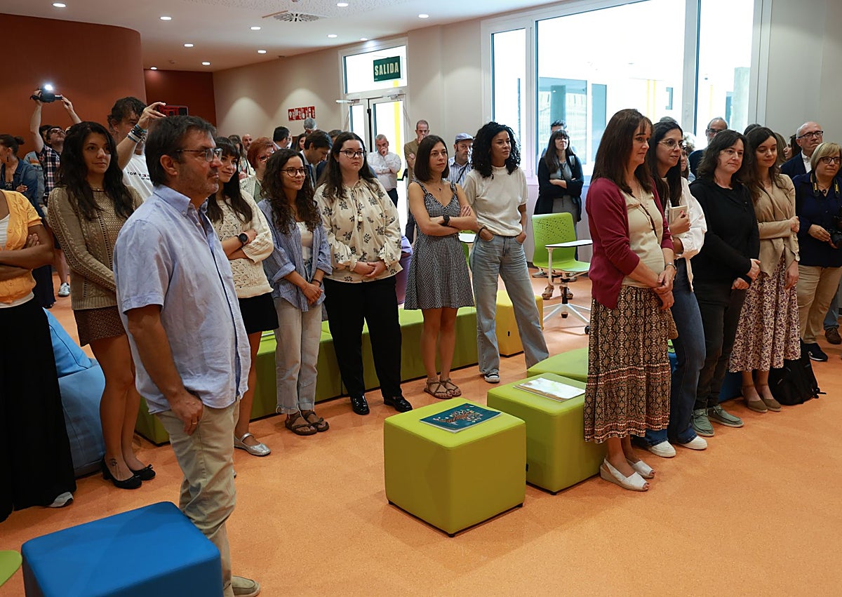 Imagen secundaria 1 - Abre el IES de La Corredoria, un centro «de última generación que salda una deuda con Oviedo»