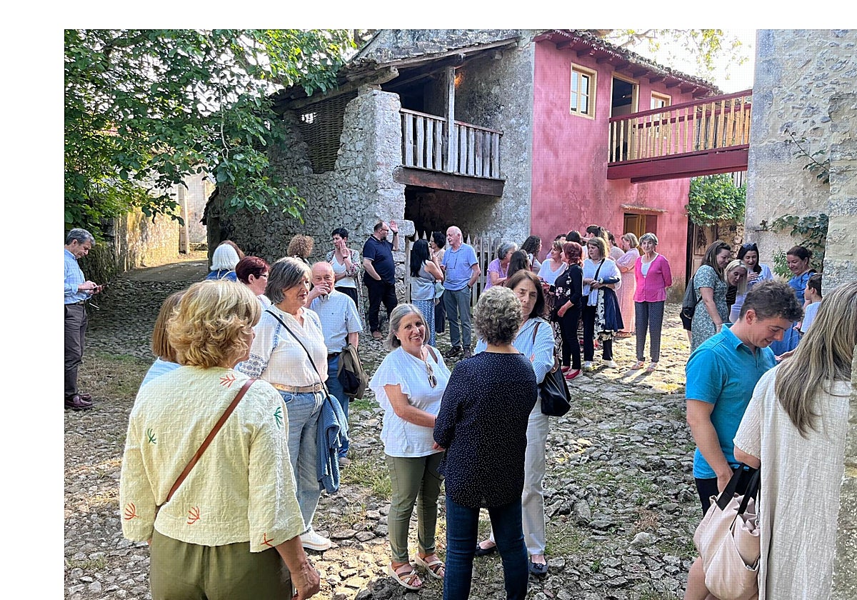 Un momento de la inauguración de la exposición temporal 'Aprendiendo'.