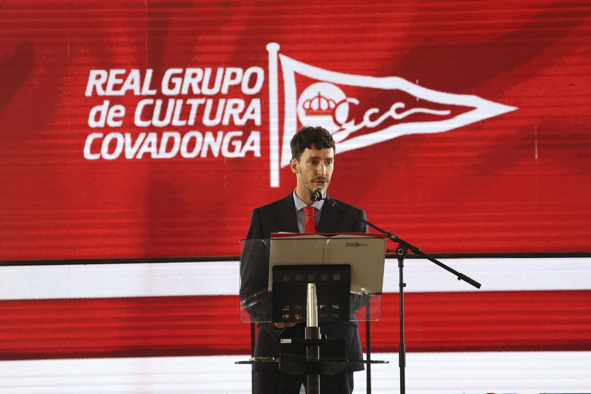 Así son las nuevas equipaciones deportivas del Grupo Covadonga