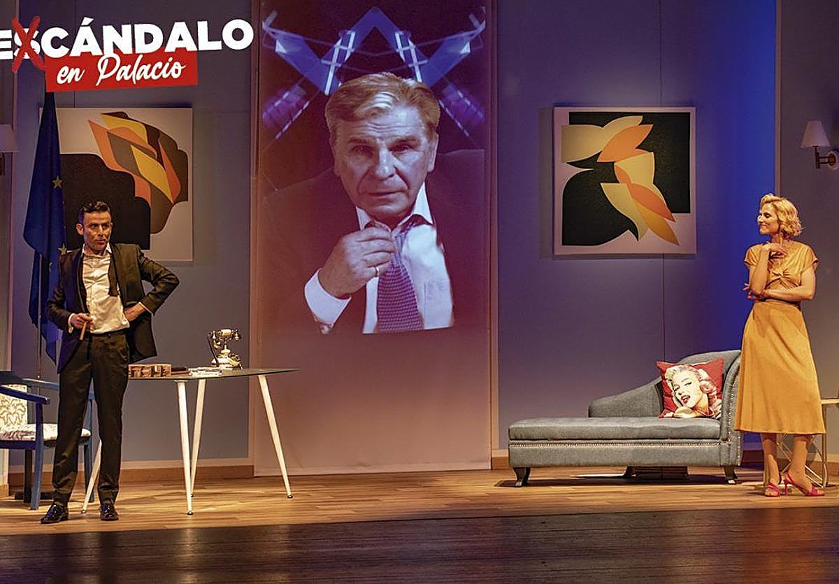 Escena de 'Escándalo en Palacio', de Pedro Ruiz, que se representará en el Teatro Filarmónica de Oviedo en el marco de las fiestas de San Mateo.