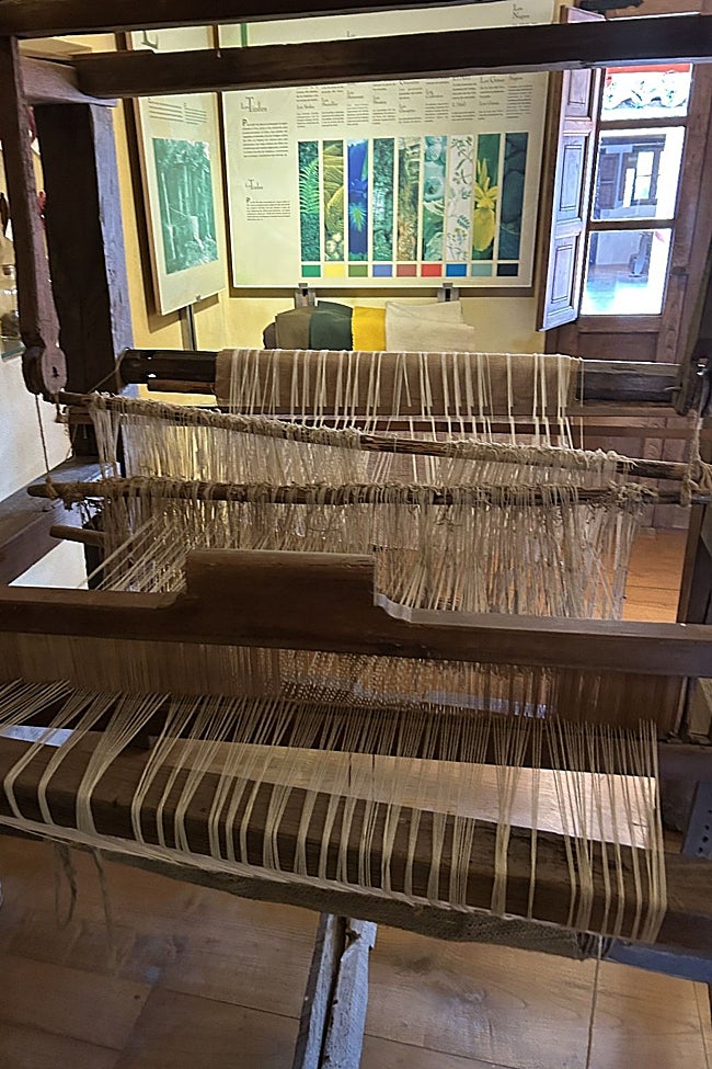 Un telar tradicional, una de las piezas de la casa amarilla.