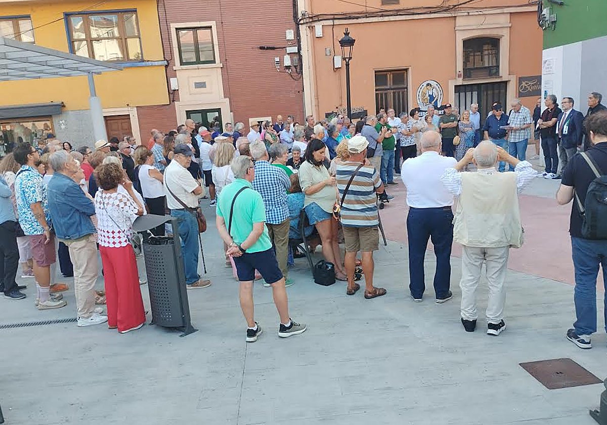 Presentación de la nueva plaza de Sama, 'Paco el de La Belter'