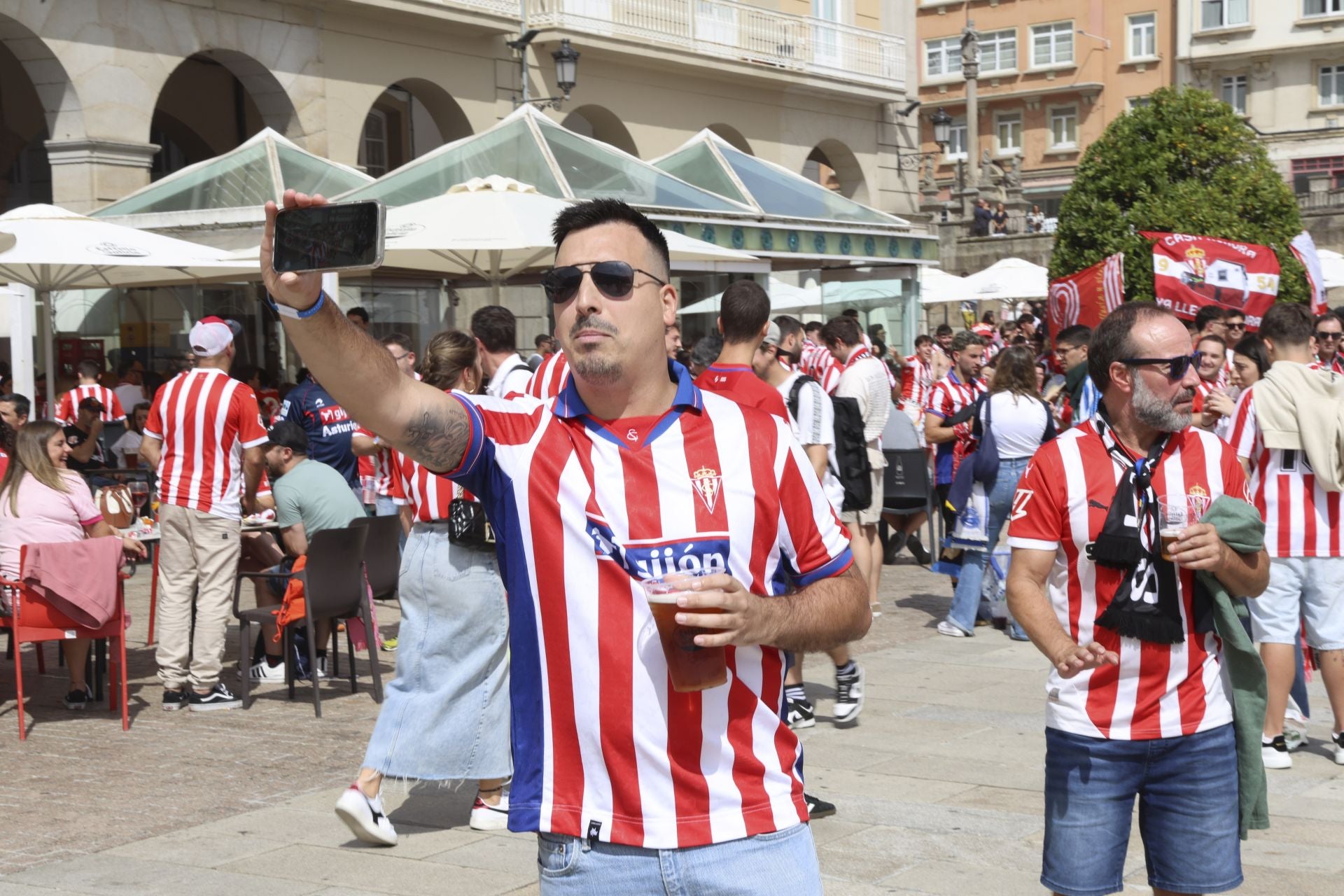 La &#039;mareona&#039; conquista La Coruña ¿Estuviste? ¡Búscate!