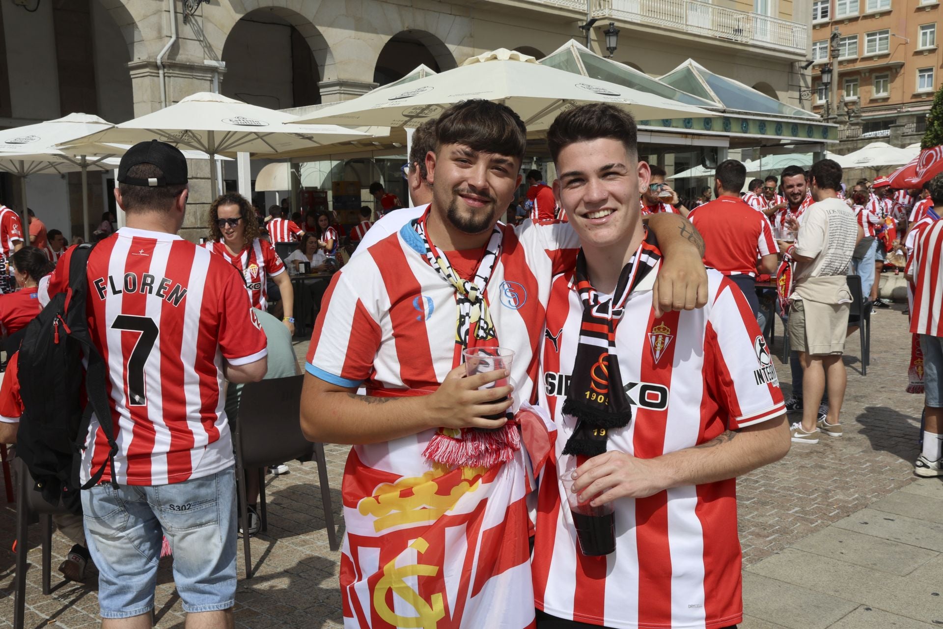 La &#039;mareona&#039; conquista La Coruña ¿Estuviste? ¡Búscate!