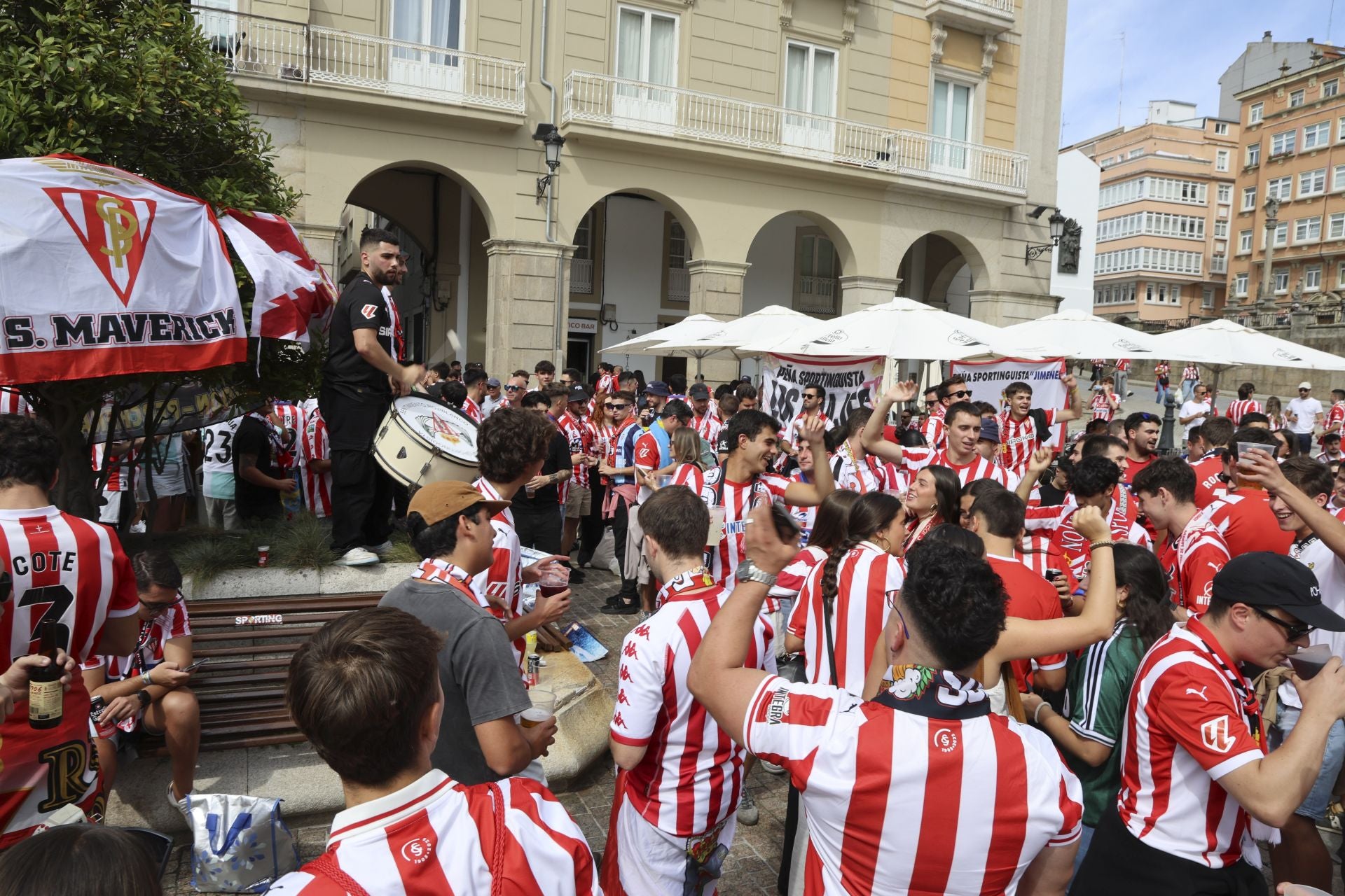 La &#039;mareona&#039; conquista La Coruña ¿Estuviste? ¡Búscate!