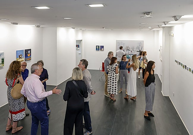 Ambiente inaugural y festival en Llamzares.