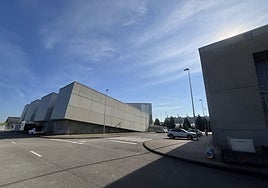 Calle donde se quiere edificar la ampliación del complejo deportivo y unificar las dos instalaciones actuales.