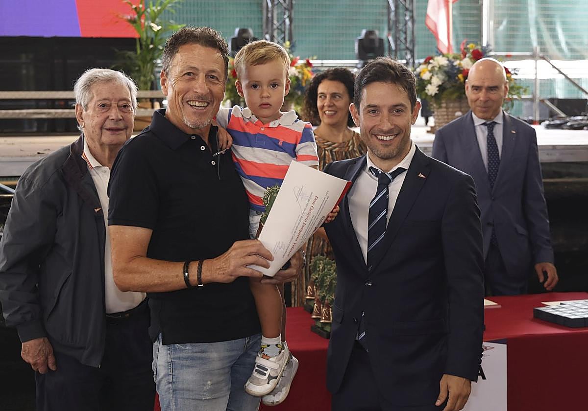 El Grupo Covadonga reconoce a sus socios