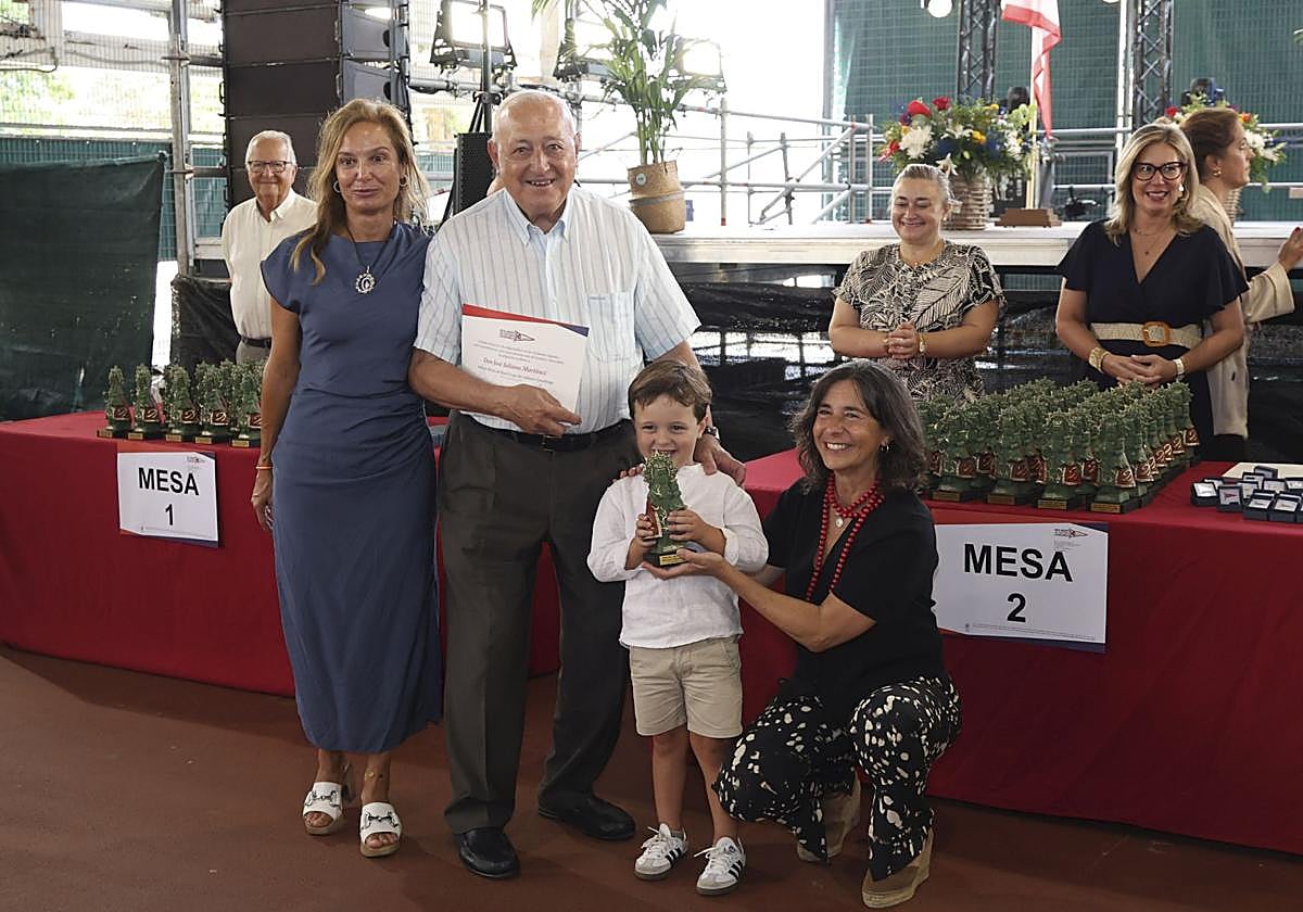 El Grupo Covadonga reconoce a sus socios