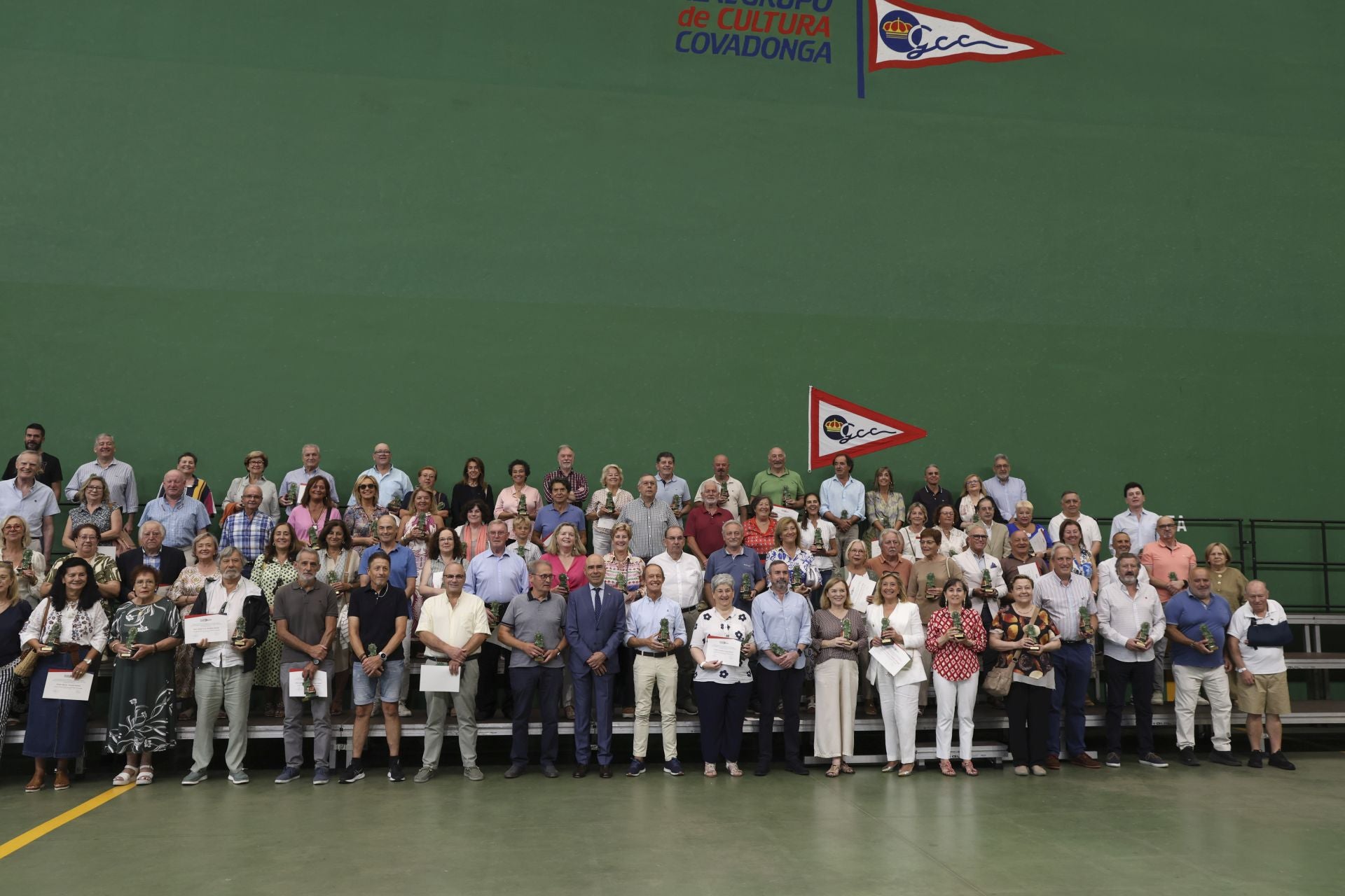 El Grupo Covadonga reconoce a sus socios