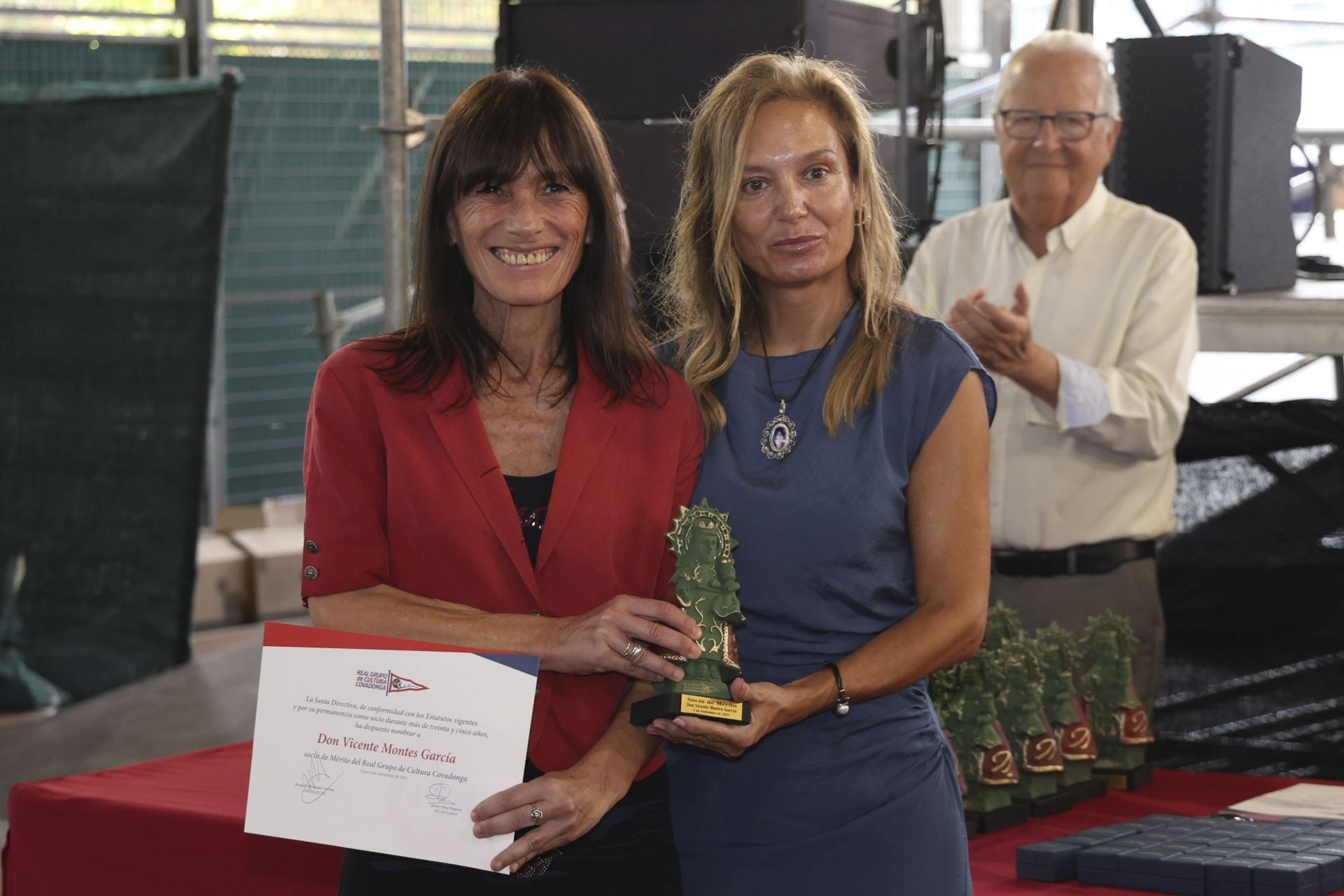 El Grupo Covadonga reconoce a sus socios